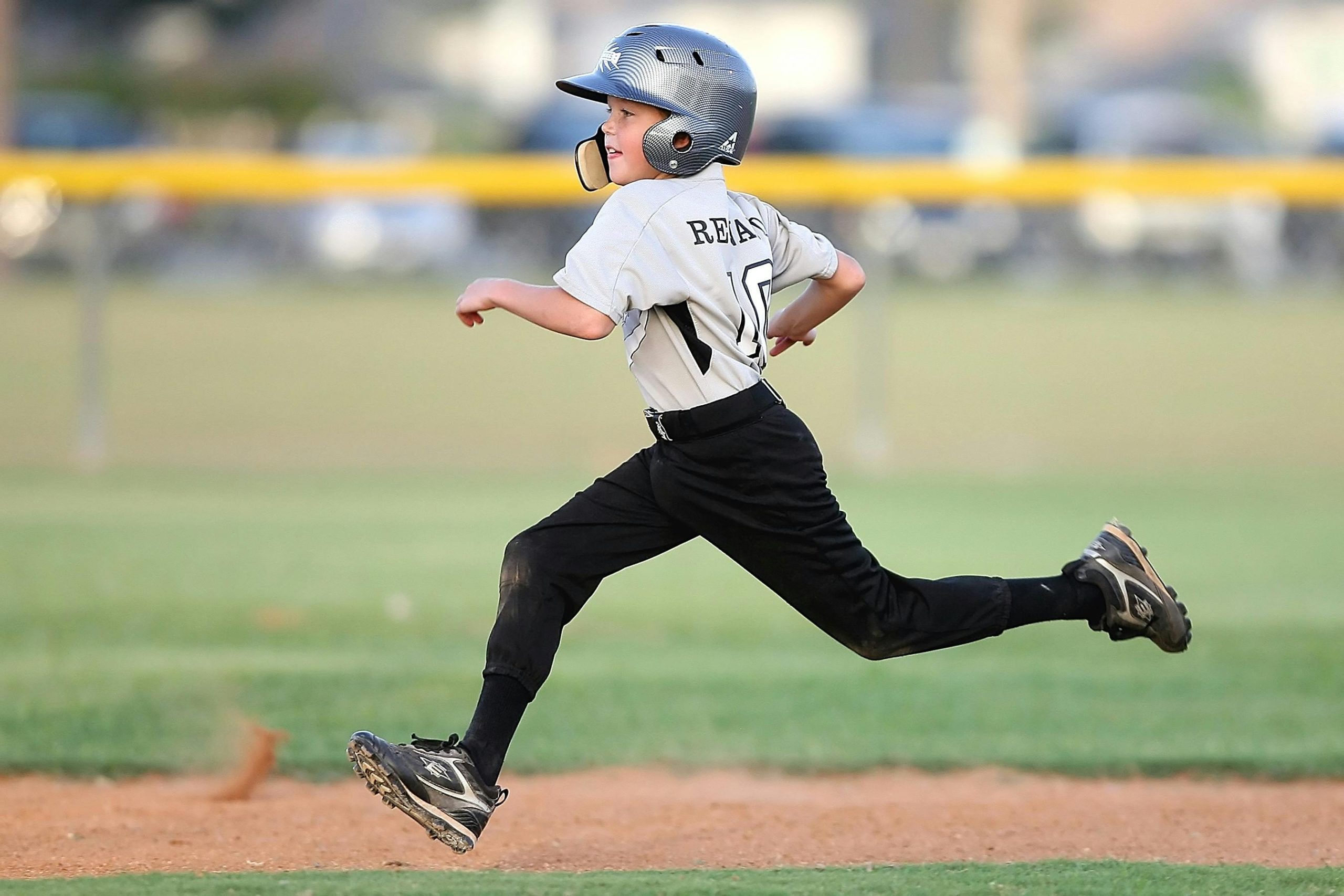 pexels-pixabay-163239 Youth Tball player running.